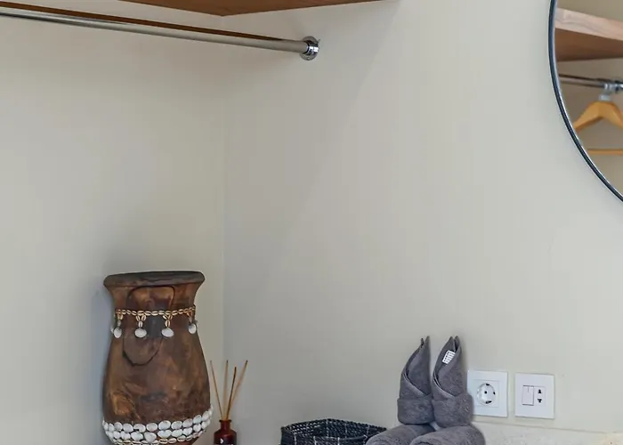 Villa Kiki - Modern Tropical 3br Escape In Canggu (Bali)