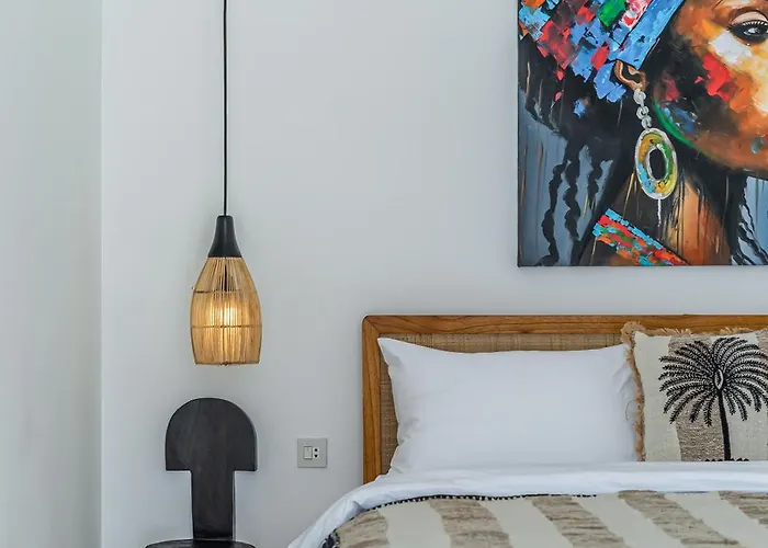 Kiki - Modern Tropical 3br Escape In 坎古